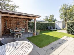 Beachside Holiday Home in Kamperland With Garden