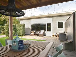 Beachside Holiday Home in Kamperland With Garden