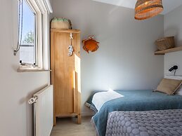 Beachside Holiday Home in Kamperland With Garden