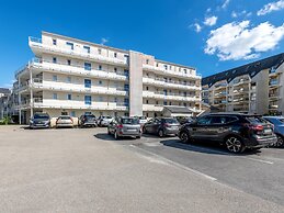 Flat by Pointe St-mathieu