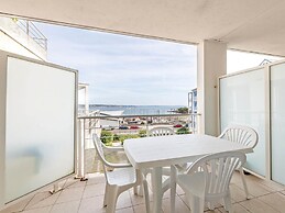 Spacious Apartment With sea View