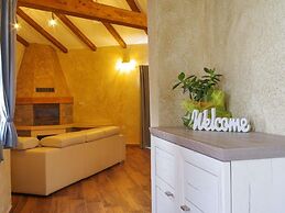 Modern Villa With Swimming Pool and Garden