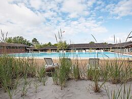 6 Person Holiday Home on a Holiday Park
