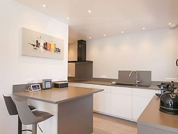 Inviting Holiday Home in Grimaud With Private Pool