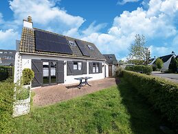 Cosy Holiday Home Near the Marina