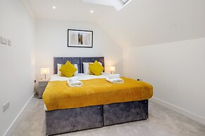 Modern 1 Bedroom Apartment - Camberley