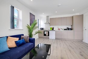 Modern 1 Bedroom Apartment - Camberley