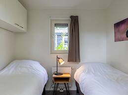 Comfortable Chalet With Combination Microwave Near the Veluwe