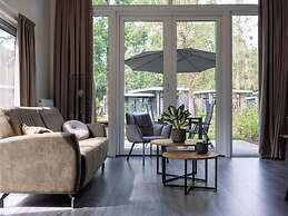 Comfortable Chalet With Combination Microwave Near the Veluwe