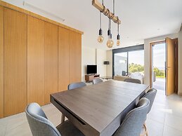 Belvilla by OYO Villa Candy With Private Pool