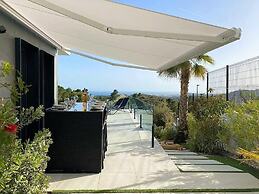 Belvilla by OYO Villa Candy With Private Pool