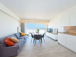 Appealing Apartment With Sea-view