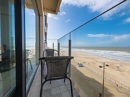 Appealing Apartment With Sea-view