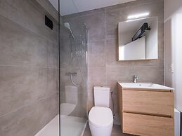 Appealing Apartment With Sea-view