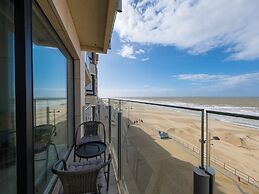 Appealing Apartment With Sea-view