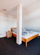 Sterkrade 2 Comfortable Holiday Residence