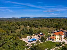 Villa Casa Ida Comfortable Holiday Residence
