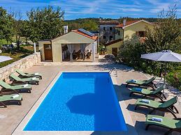 Villa Casa Ida Comfortable Holiday Residence