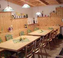 Holiday Apartment 1S oak Grove