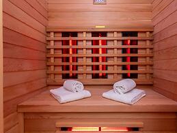 Luxury Apartment With Sauna by the sea