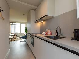 Luxury Apartment With Sauna by the sea