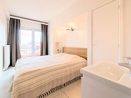 Vitalo 502 Apartment on the Beach of Koksijde