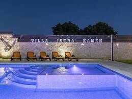 Istra Kamen Comfortable Holiday Residence