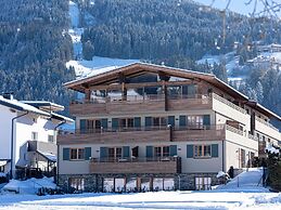 Luxury Apartment, Alpenrosenbahn Within Walking Distance