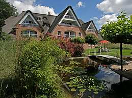 12 Bohler Brise Modern Retreat