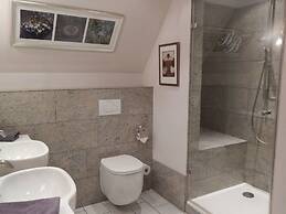 12 Bohler Brise Modern Retreat