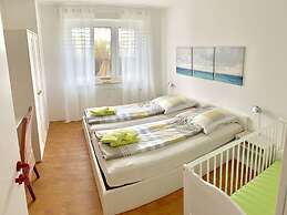 Holiday Apartment sea air
