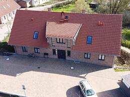 Wide Luzin Modern Retreat
