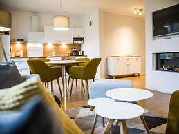 Wide Luzin Modern Retreat