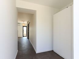 Modern Suite Near Beach