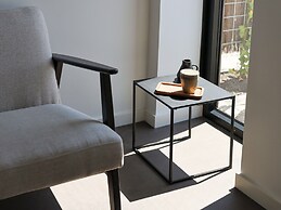 Modern Suite Near Beach