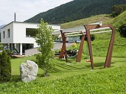 Tasteful Apartment in Fulpmes