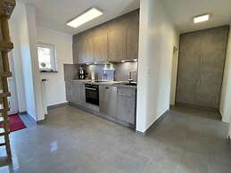 Bente Modern Retreat