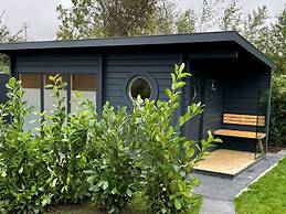 Bente Modern Retreat