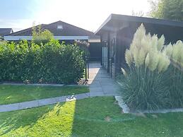 Bente Modern Retreat