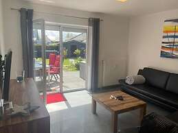 Bente Modern Retreat