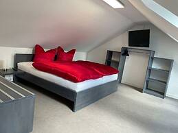 Bente Modern Retreat