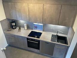 Bente Modern Retreat