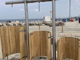 Elsewhere Comfortable Holiday Residence