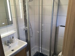 Elsewhere Comfortable Holiday Residence