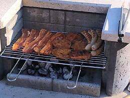 Elsewhere Comfortable Holiday Residence