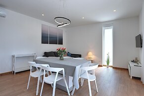 Modern Apartment With Large Covered Terrace