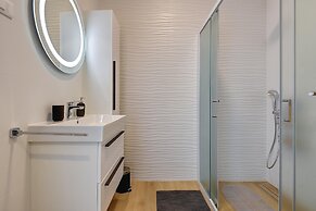 Modern Apartment With Large Covered Terrace