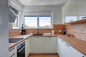 Modern Apartment With Large Covered Terrace