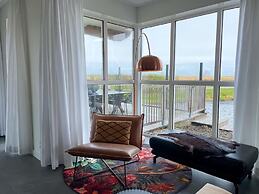 Villa by Tjeukemeer With Sauna & Whirlpool