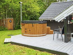 6 Person Holiday Home in Ebeltoft